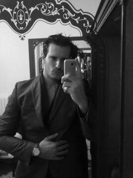 Public Photo of morochiunque