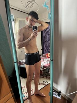 Public Photo of SluttyBoy111