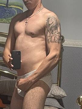 Public Photo of SlashYoung